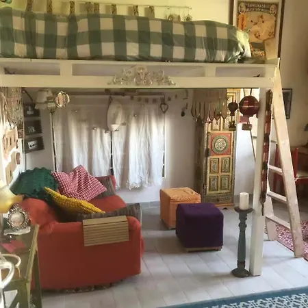 Latte E Menta House Privatunterkunft